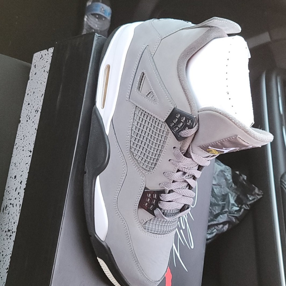 🚨🚨SOLD Jordan 4s SOLD🚨🚨